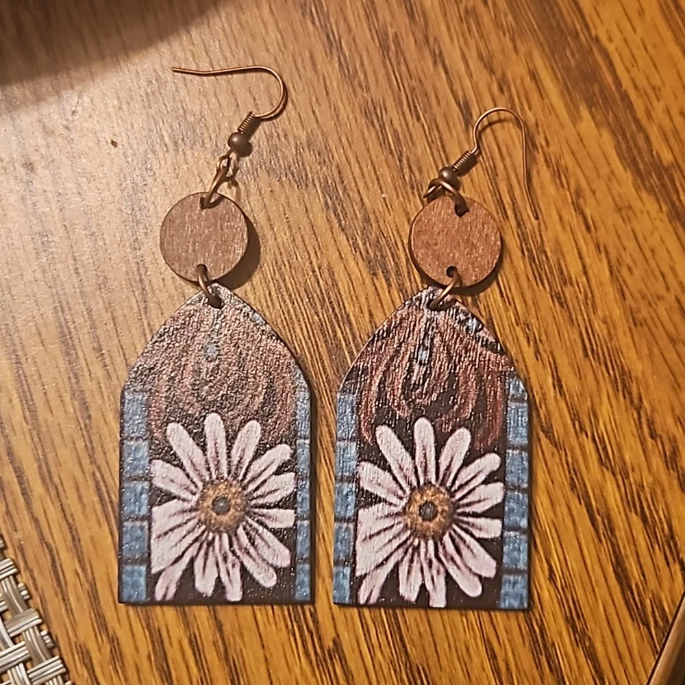 Handmade rustic, wooden, long, lightweight floral earrings, sweet! - Picture 2 of 2